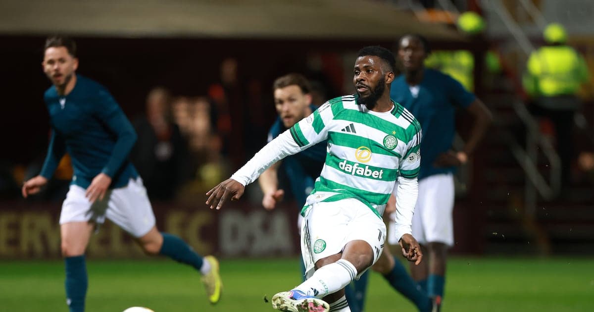 Jugador de Celtic en acción durante el partido