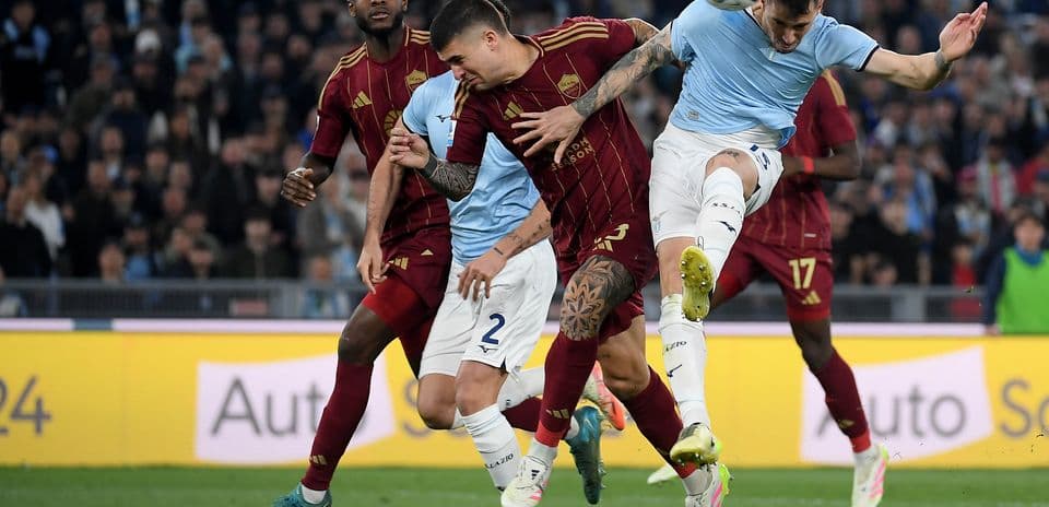 Juego entre AS Roma y Lazio en Serie A