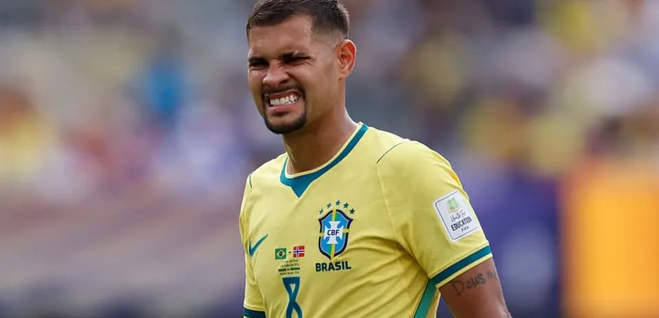 Jugador de Brasil en acción durante un partido