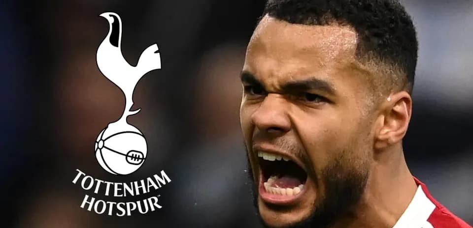 Jugador de fútbol gritando con logo de Tottenham
