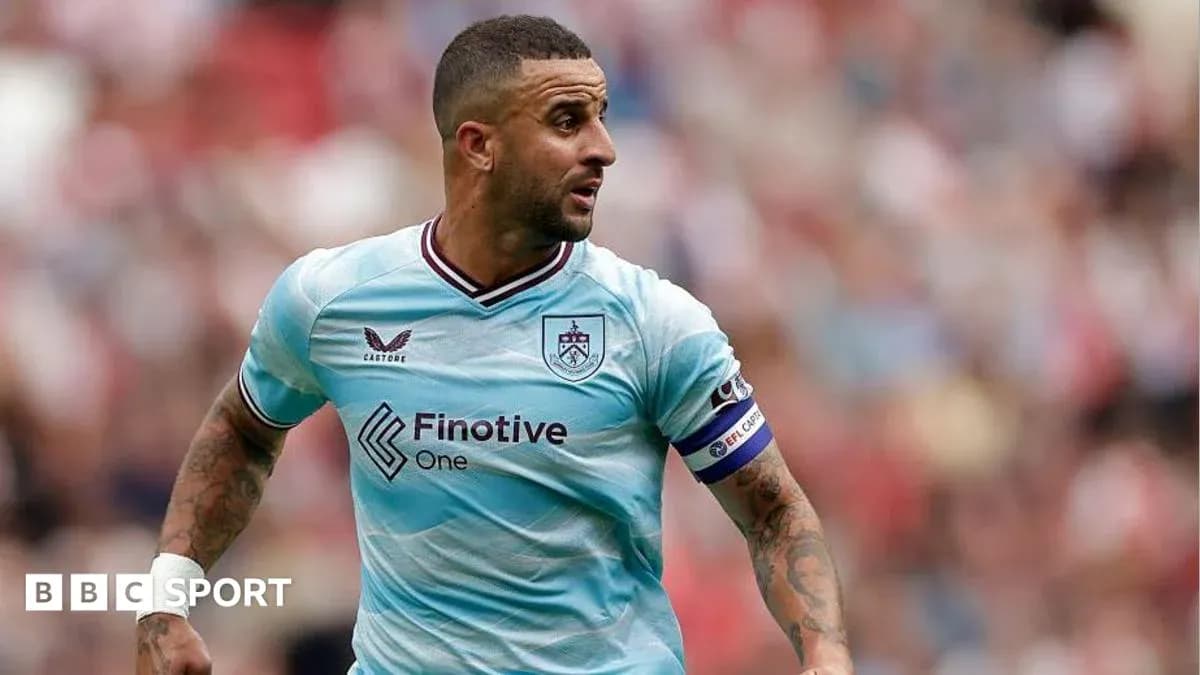 Jugador de Burnley corriendo durante un partido