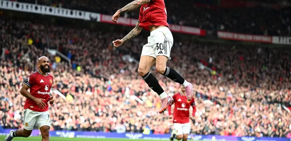 Jugador de Manchester United celebrando un gol