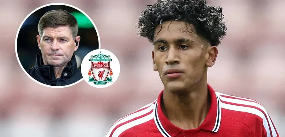Jugador de Liverpool en primer plano durante partido