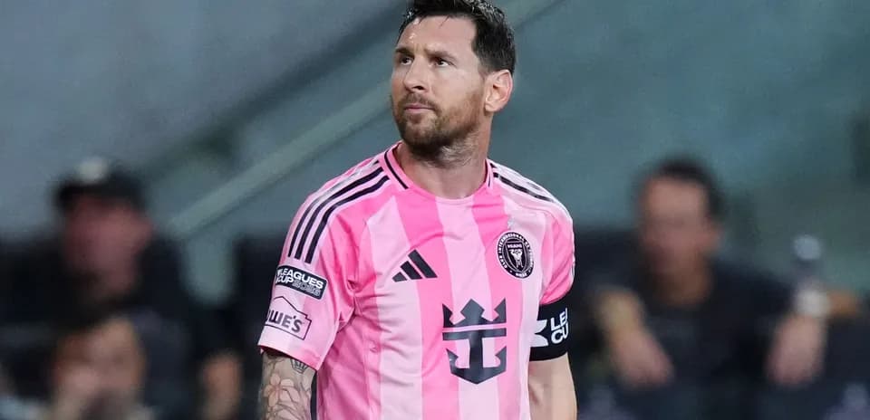 Lionel Messi en uniforme rosa de Inter Miami