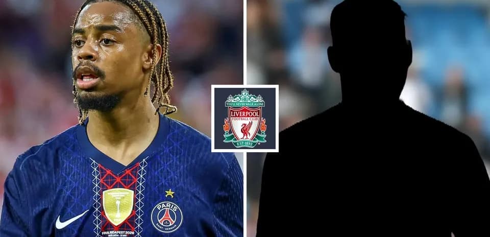 Jugador de PSG con logo de Liverpool de fondo