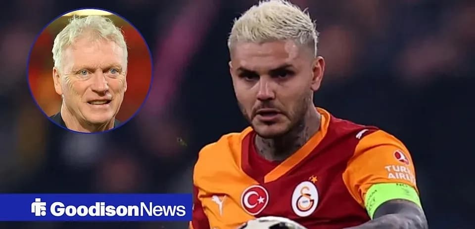 Jugador de Galatasaray con balón durante el partido