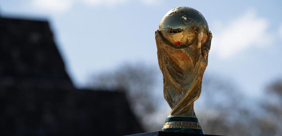 Trofeo de la Copa Mundial de la FIFA brillando