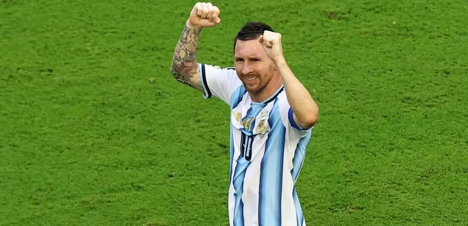 Jugador argentino celebrando en el campo de juego