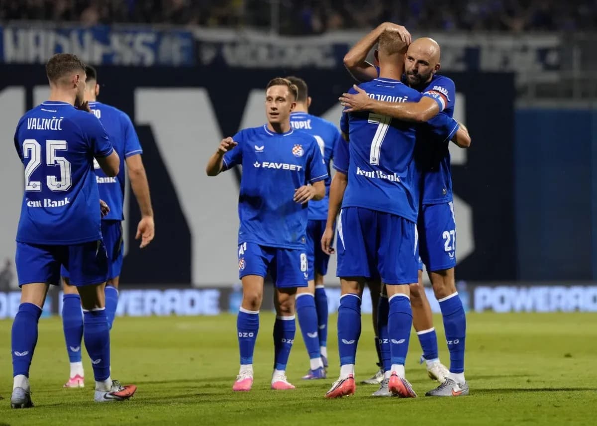 Jugadores de Dinamo Zagreb celebrando un gol