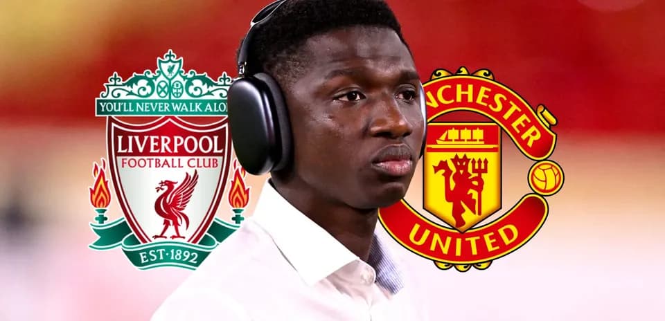 Jugador con auriculares entre logos de Liverpool y Manchester United