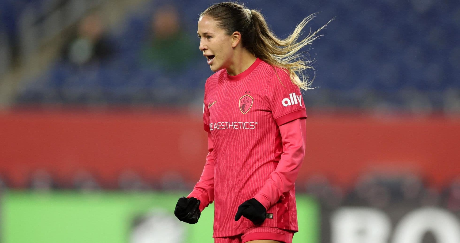 Jugadora del North Carolina Courage celebrando un gol