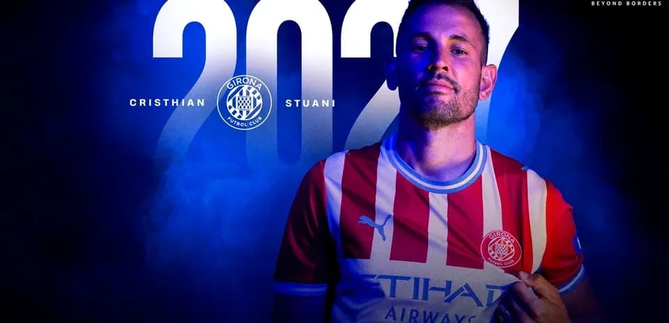 Cristian Stuani con camiseta de Girona FC 2027
