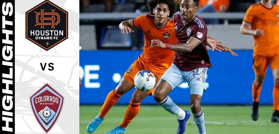 Jugadores compitiendo en Houston Dynamo FC II vs Colorado Rapids II