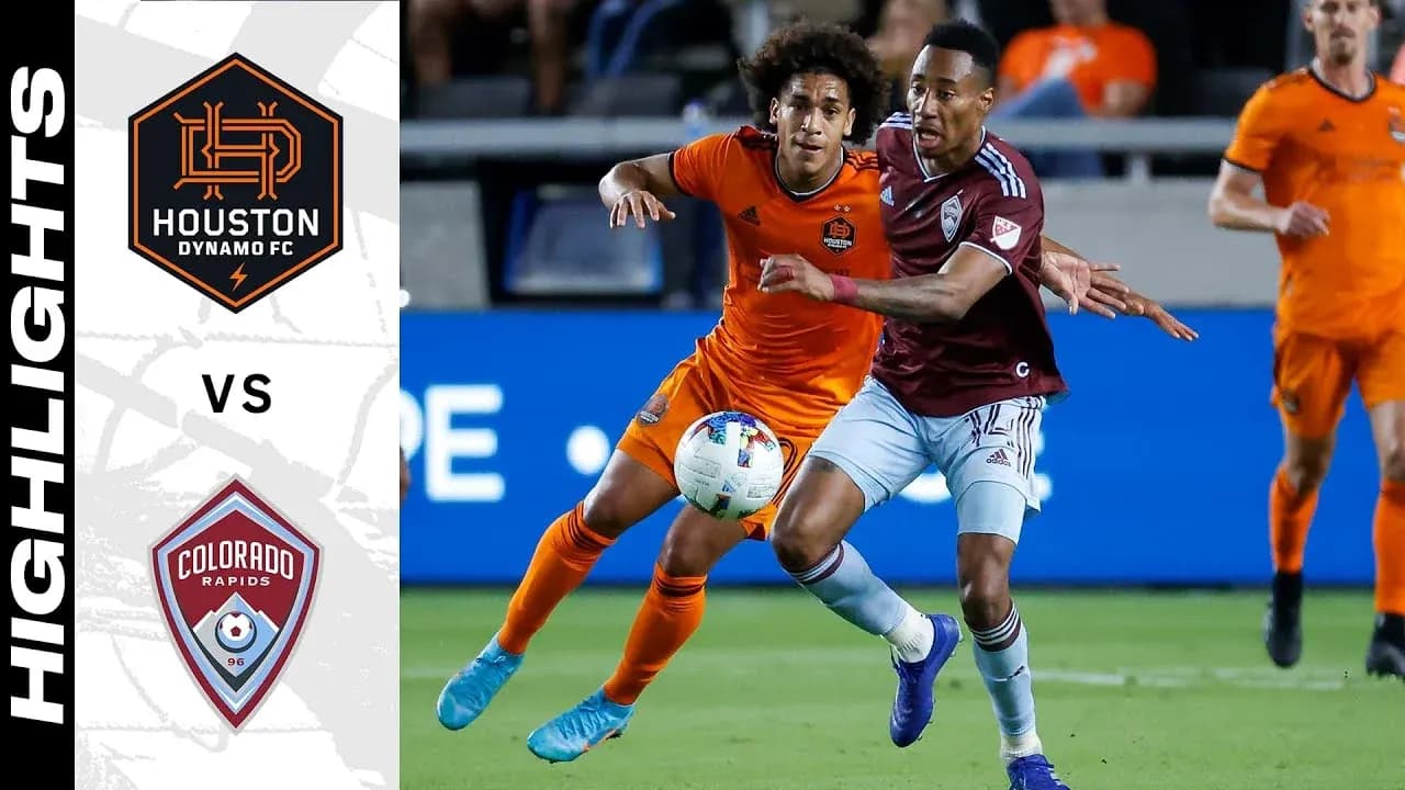 Jugadores compitiendo en Houston Dynamo FC II vs Colorado Rapids II