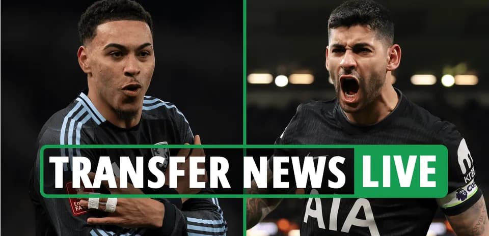 Jugadores celebrando con texto de noticias de transferencias