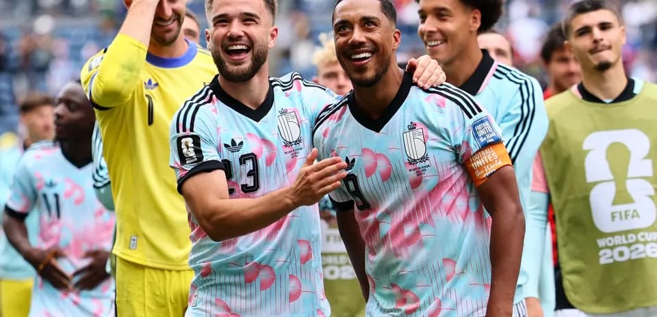 Jugadores de Bélgica celebrando en la cancha