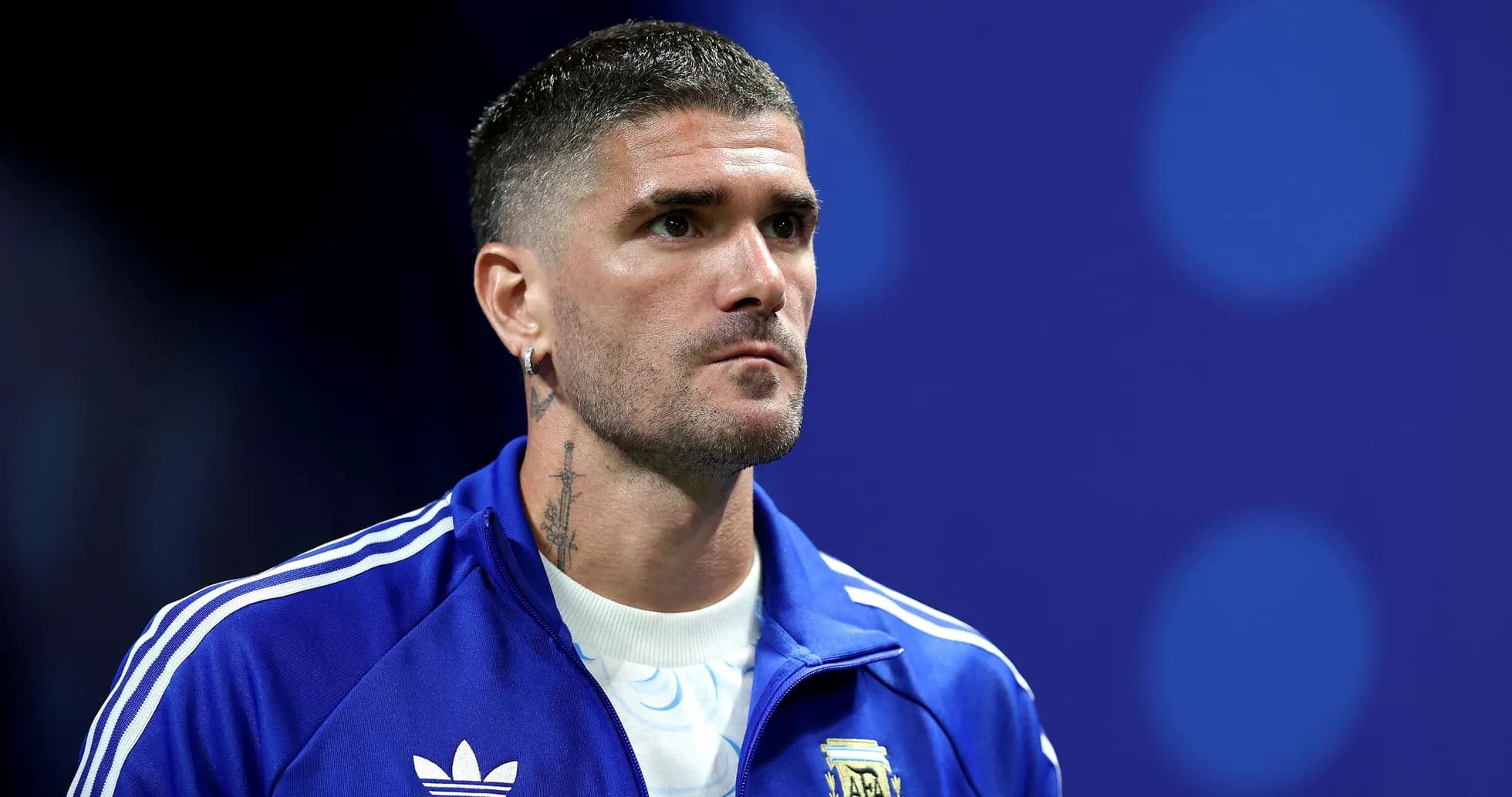 Jugador argentino en uniforme durante evento deportivo