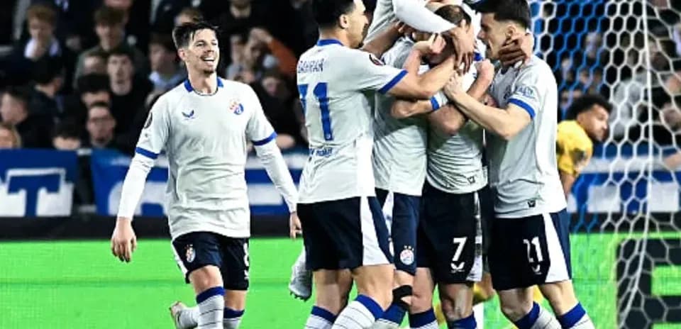 Jugadores de Dinamo Zagreb celebrando un gol