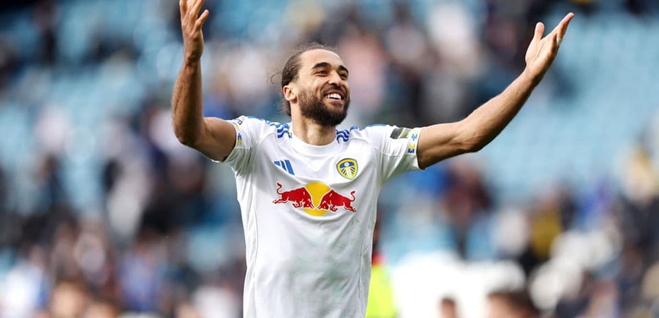 Jugador de Leeds celebrando un gol