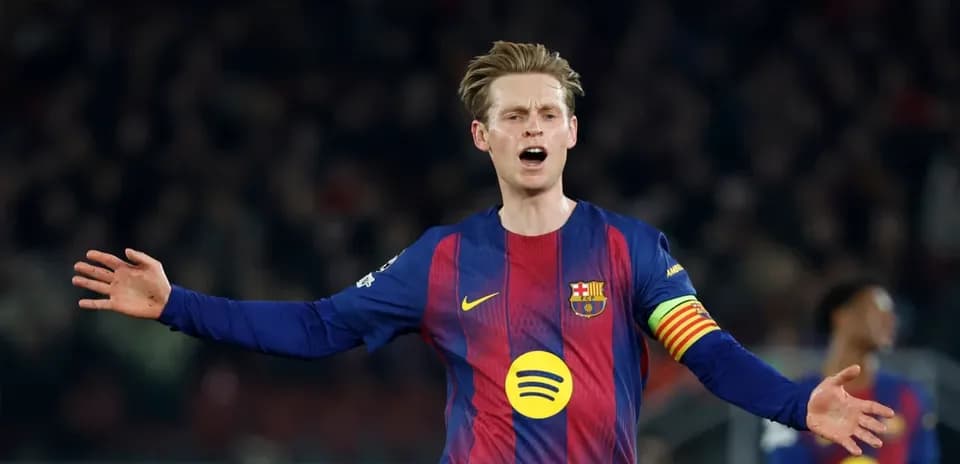 Jugador de Barcelona gesticulando durante el partido