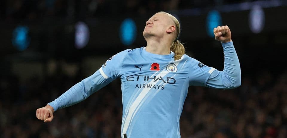 Jugador de Manchester City celebrando un gol