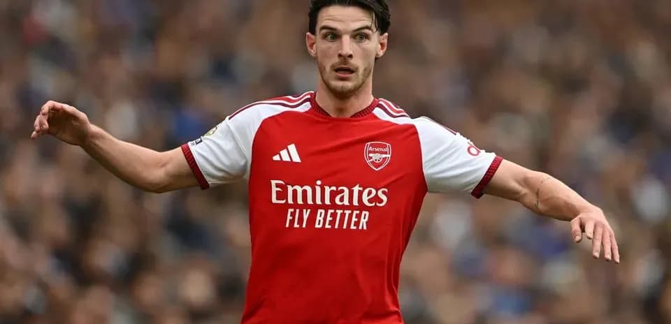 Jugador de Arsenal en acción durante el partido