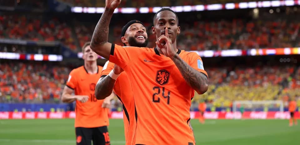 Jugadores de Países Bajos celebrando un gol en el partido