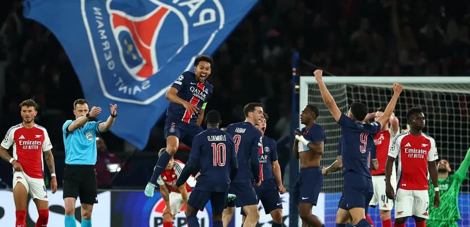 Celebración de jugadores del PSG durante el partido
