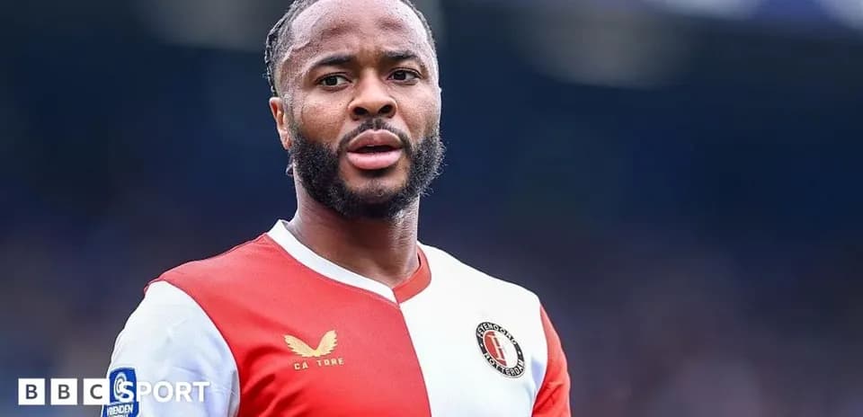Jugador de Feyenoord en el campo durante el partido
