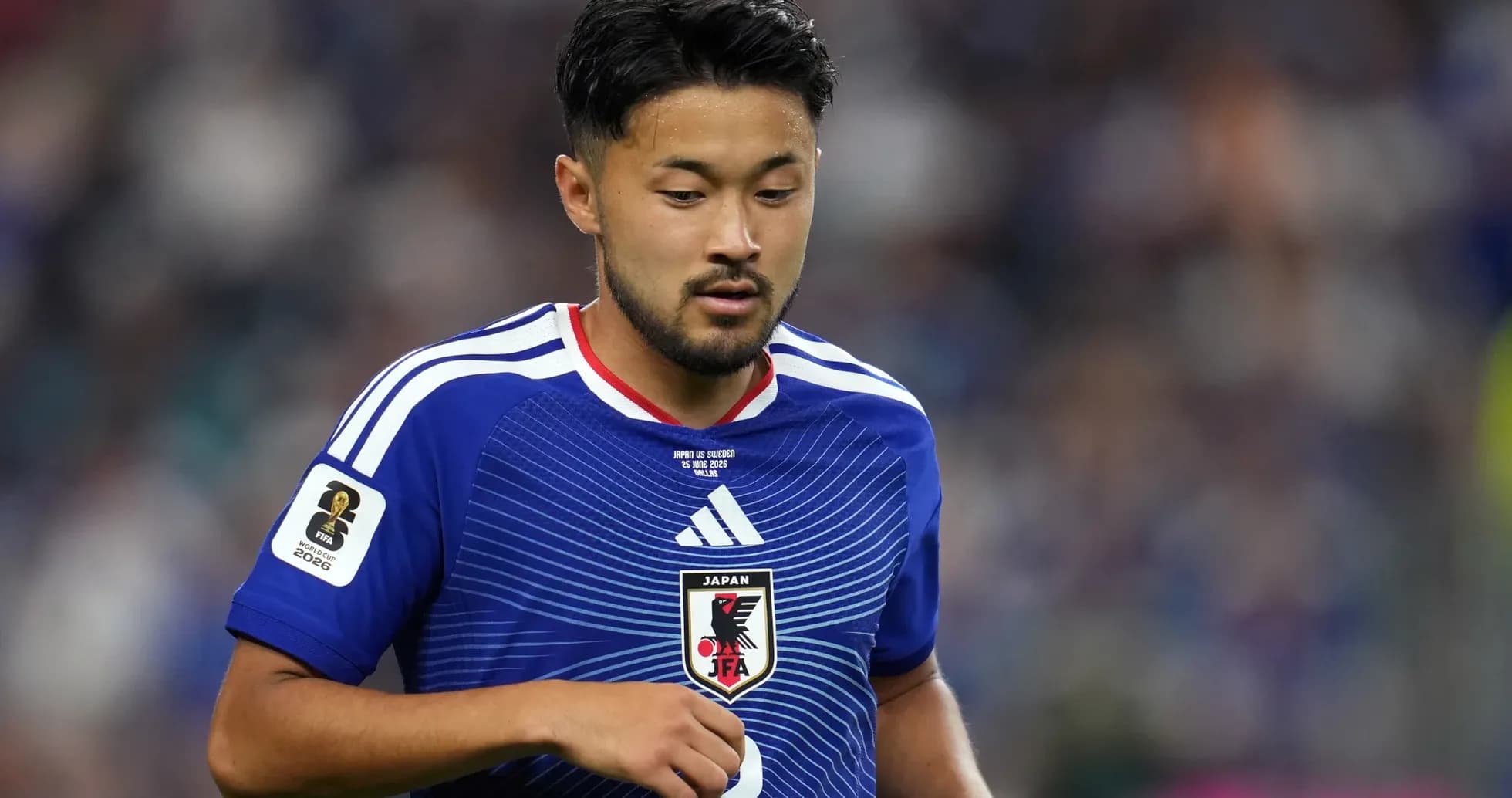 Jugador de Japón en partido de fútbol