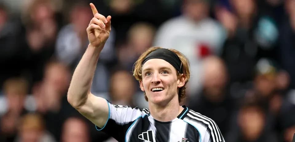 Jugador de Newcastle United celebrando un gol