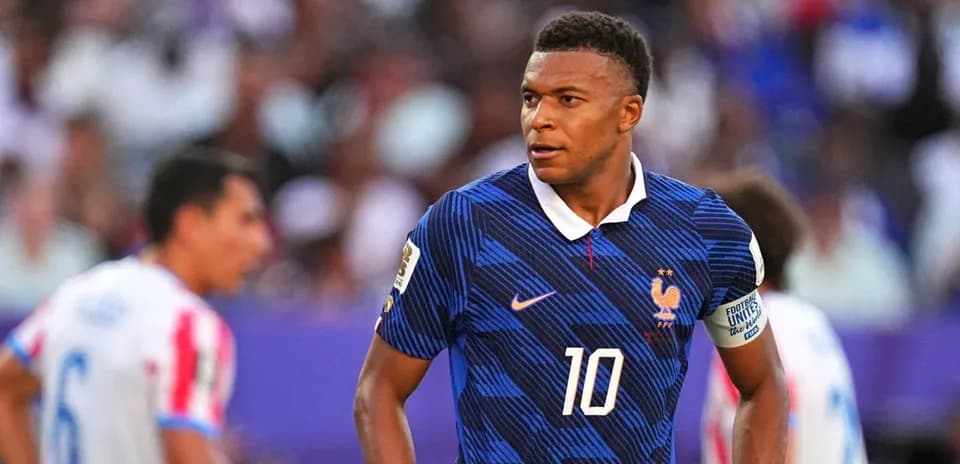 Kylian Mbappé jugando con la selección de Francia