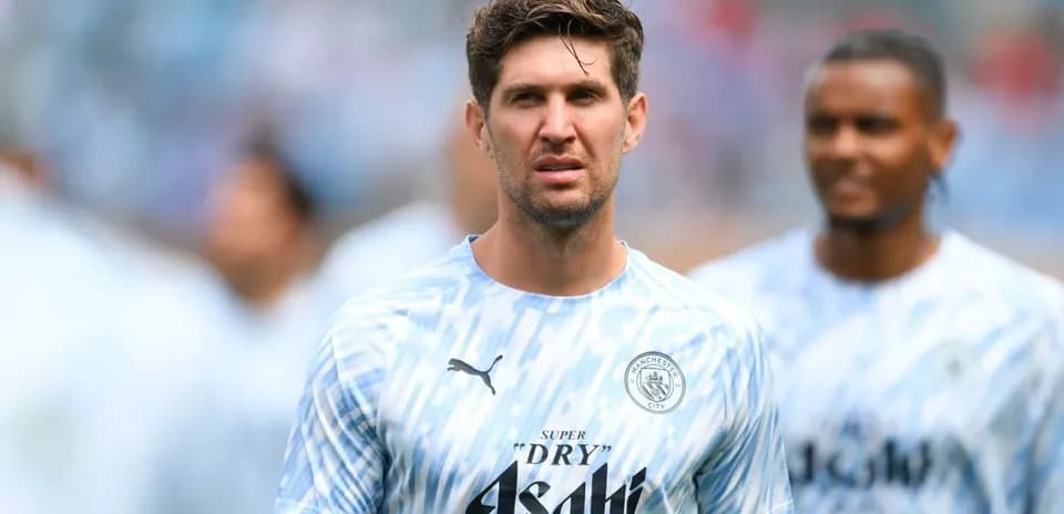 Jugador de Manchester City en camiseta de entrenamiento