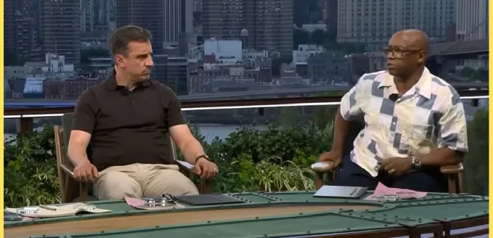 Dos comentaristas discutiendo en un programa deportivo