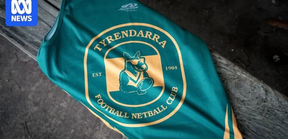 Camiseta del Tyrendarra Football Netball Club en madera