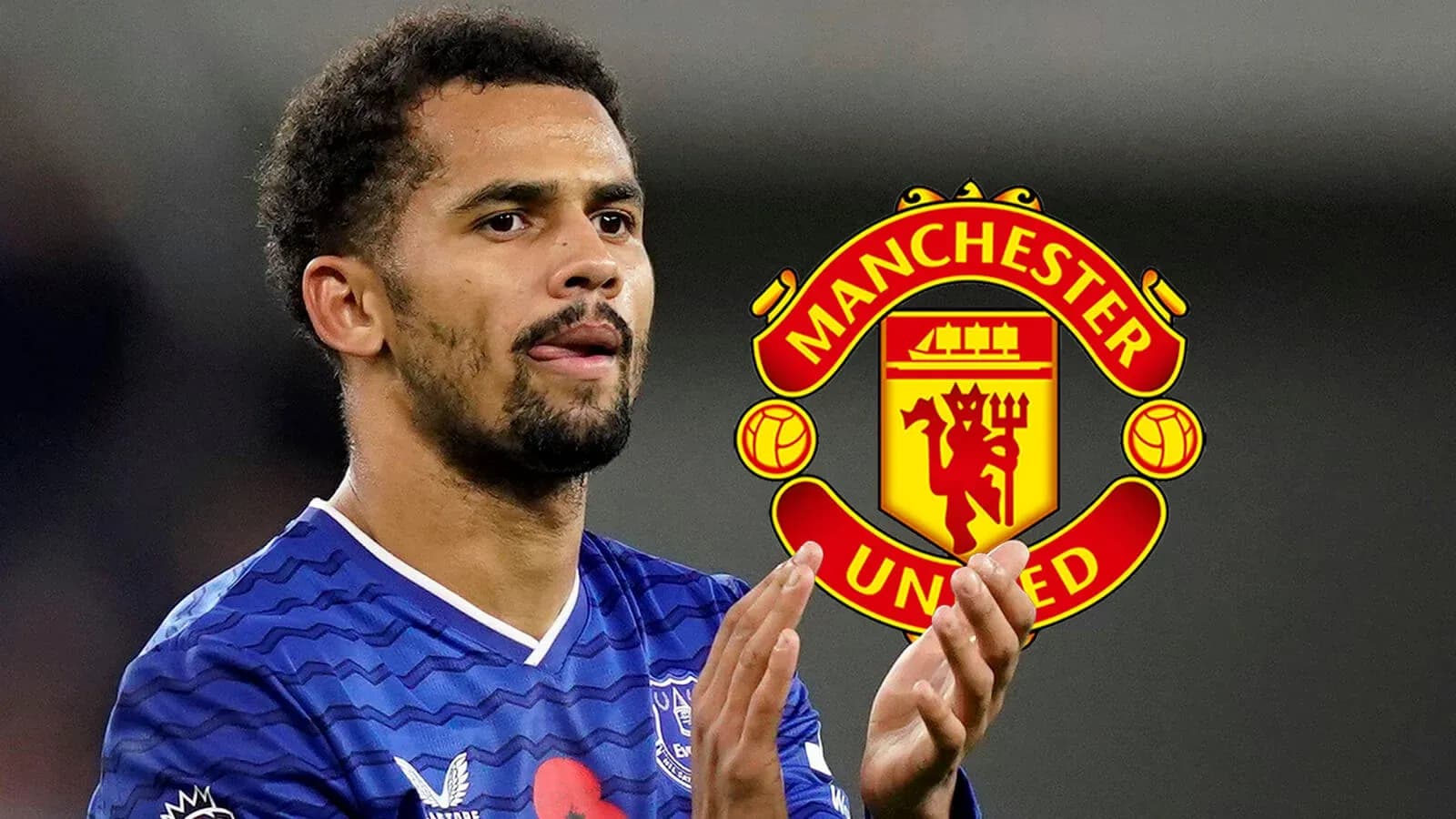 Jugador aplaudiendo con logo de Manchester United