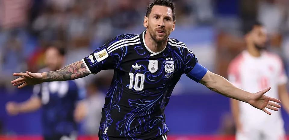 Lionel Messi celebrando un gol durante un partido