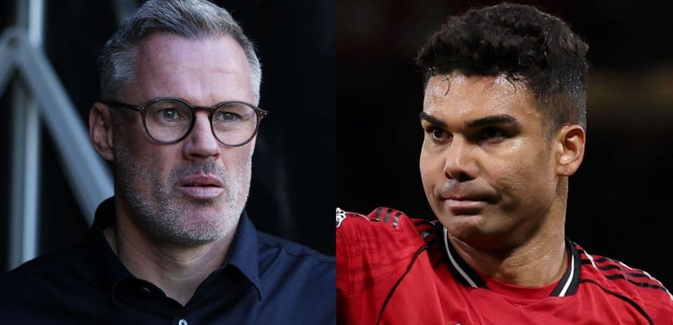 Cara a cara de dos futbolistas en el campo