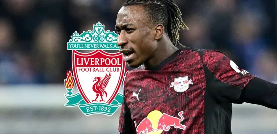 Jugador de RB Leipzig con logo de Liverpool