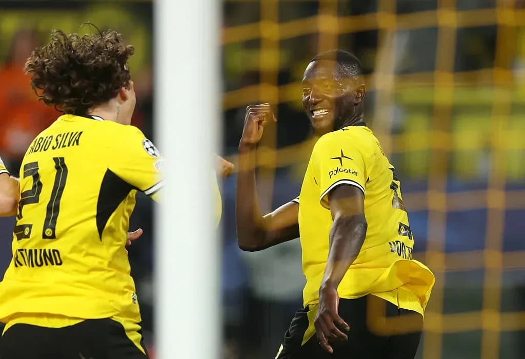 Jugadores de Borussia Dortmund celebrando un gol