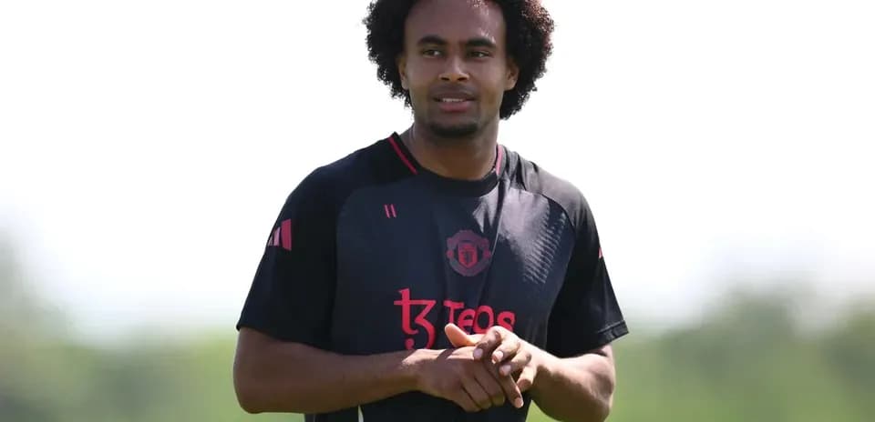 Jugador de Manchester United en sesión de entrenamiento
