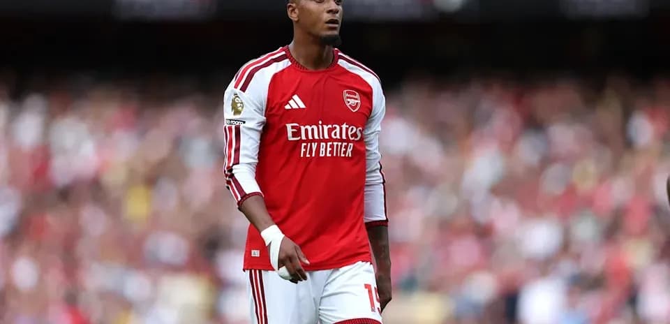 Jugador de Arsenal en el campo durante partido