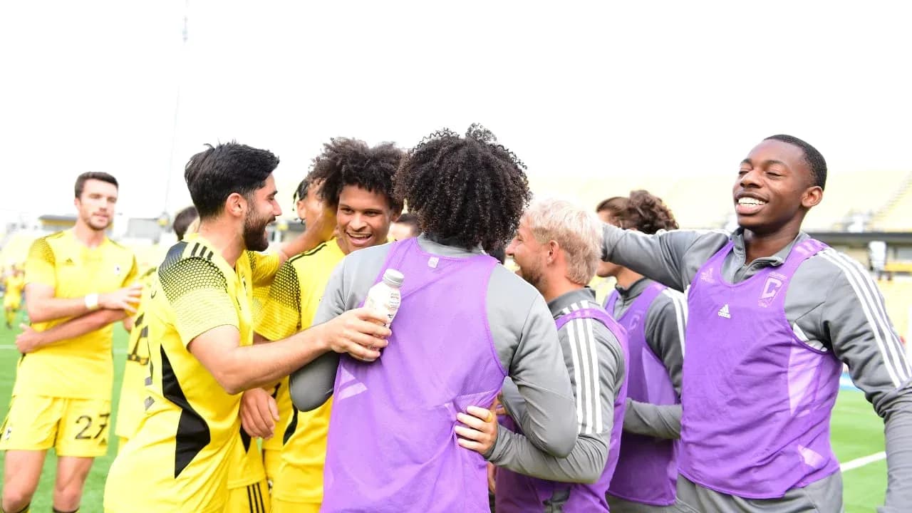 Jugadores de Columbus Crew II celebrando