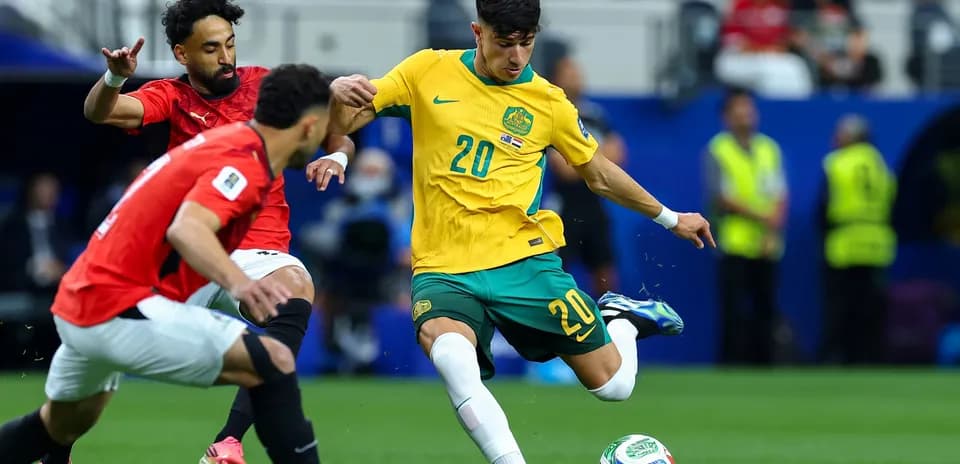 Jugador de Australia en acción contra Egipto