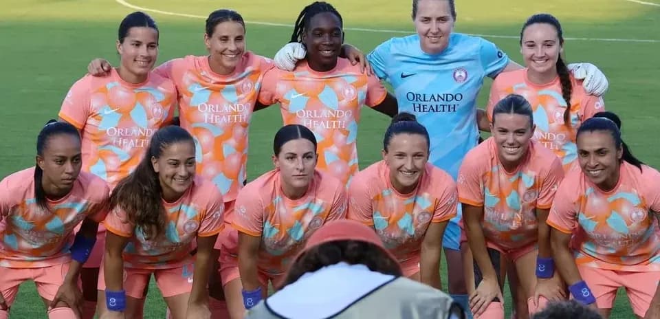 Equipo de Orlando Pride antes del partido