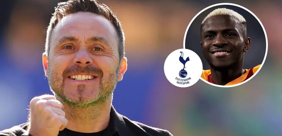 Entrenador sonriente de Tottenham Hotspur en celebración