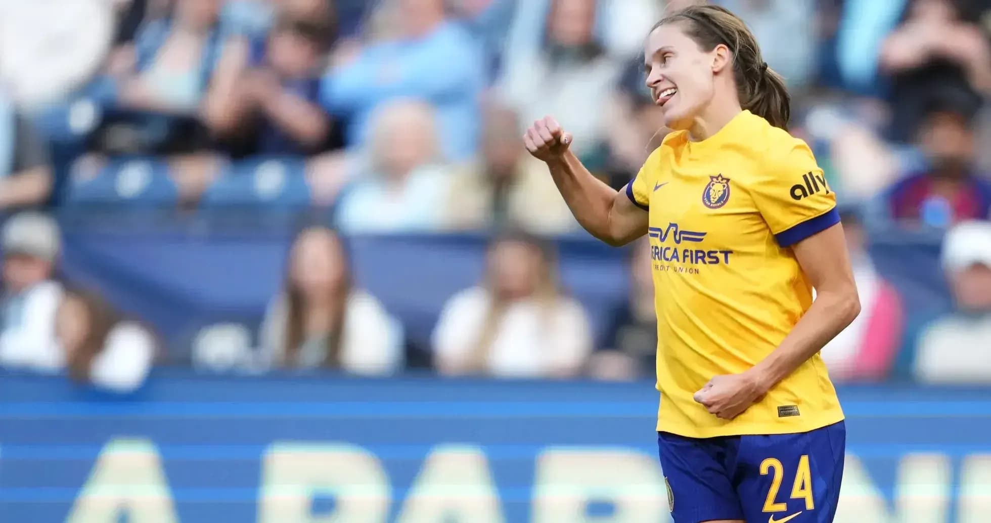 Jugadora del Utah Royals celebrando un gol