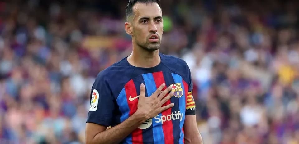 Jugador del FC Barcelona en el campo durante partido
