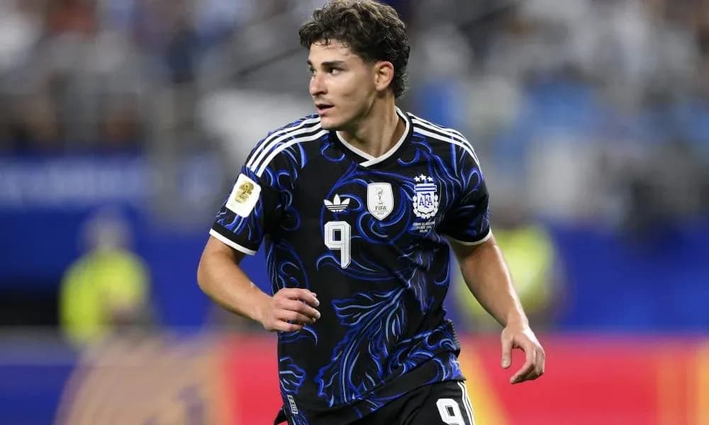 Jugador de Argentina corriendo durante el partido