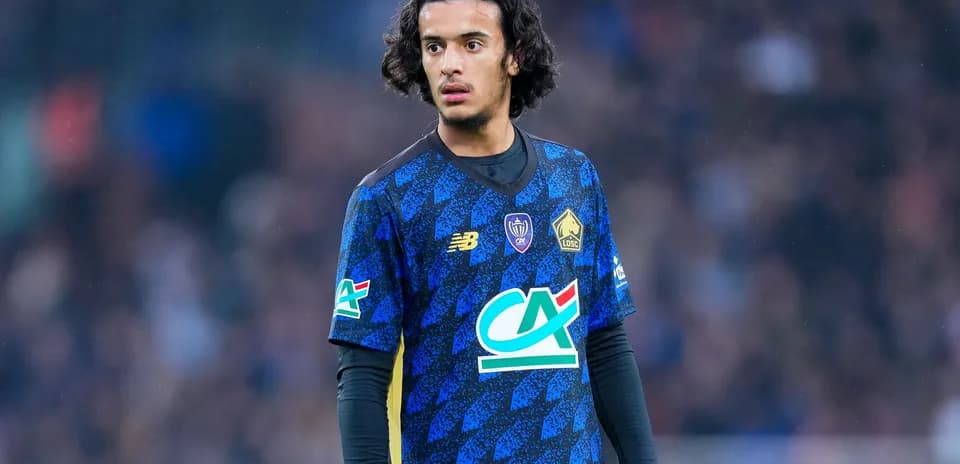 Jugador de Lille en acción durante el partido